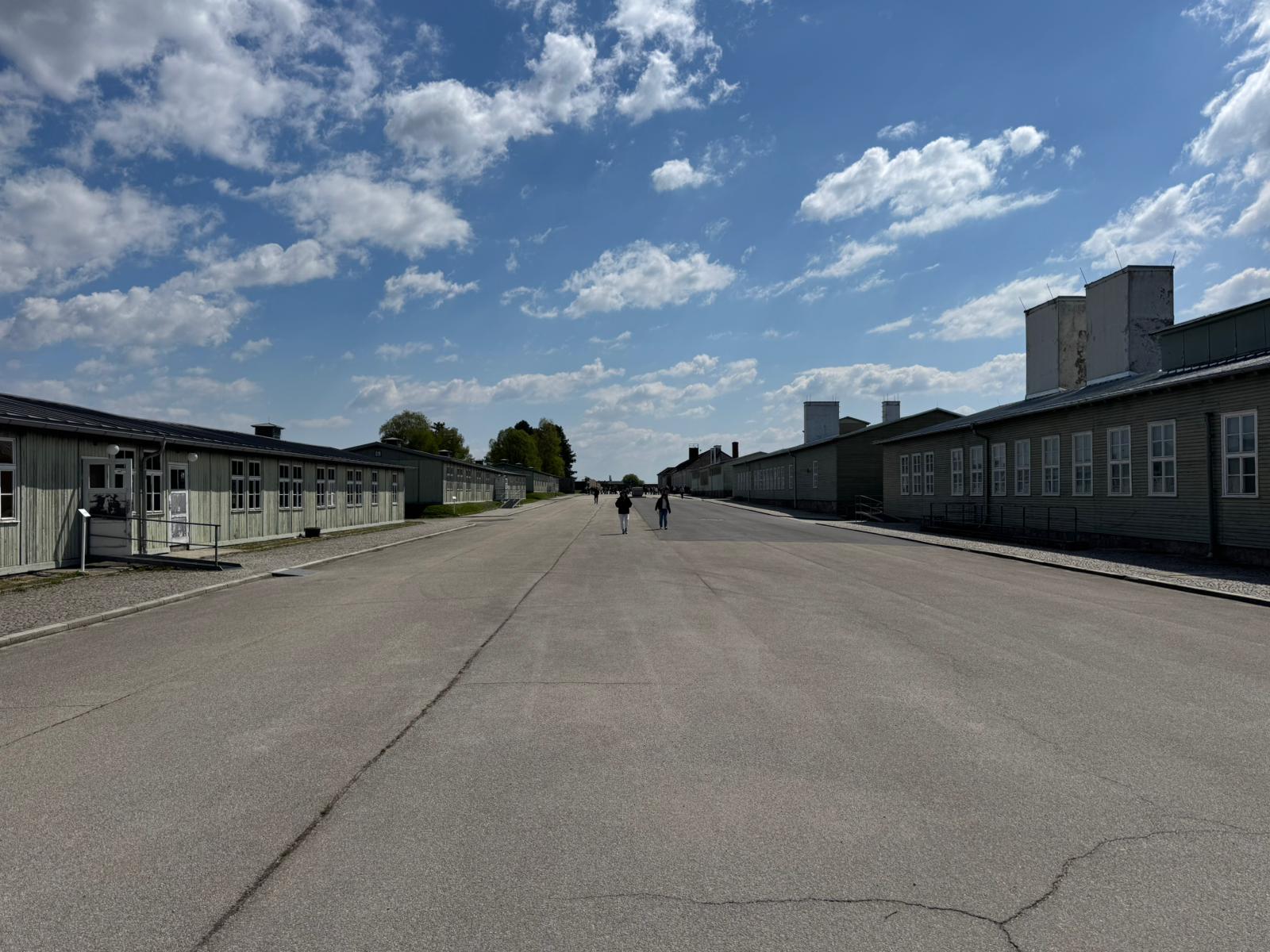 Ein Tag im Zeichen des Erinnerns: 1. Klassen besuchten die KZ-Gedenkstätte Mauthausen